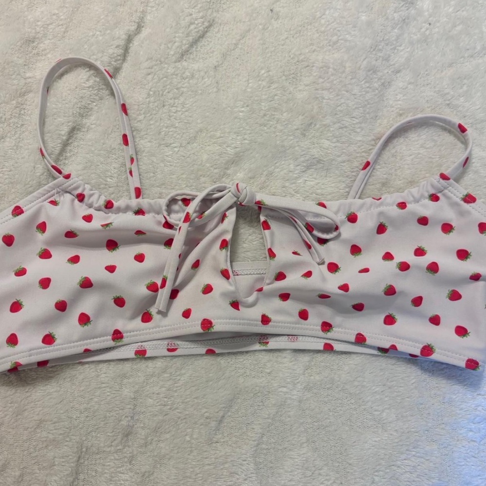 Strawberry Print Women's bikini top